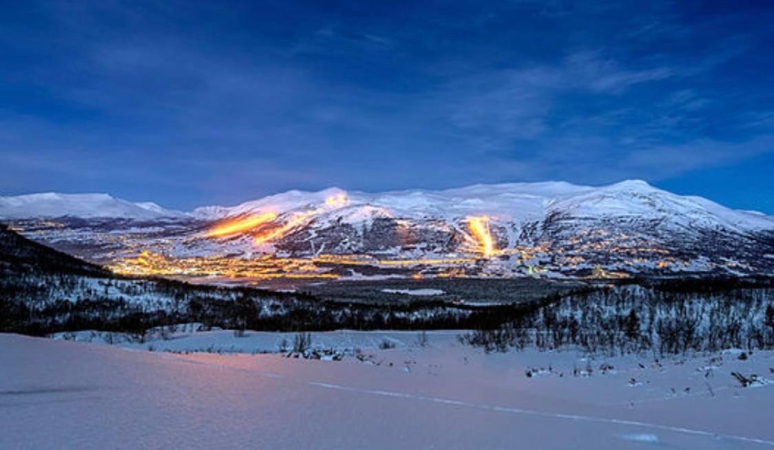 Koselig Leilighet , Med Parkering Og Ski In &Out. Lejlighed Oppdal Eksteriør billede